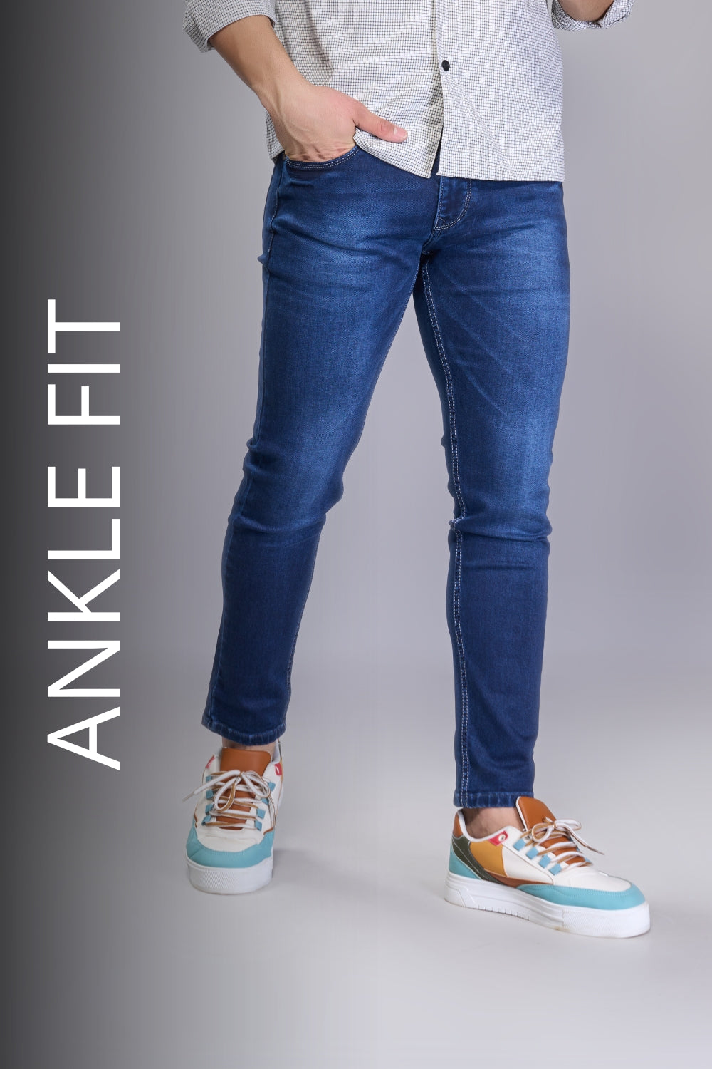 Ankle Jeans