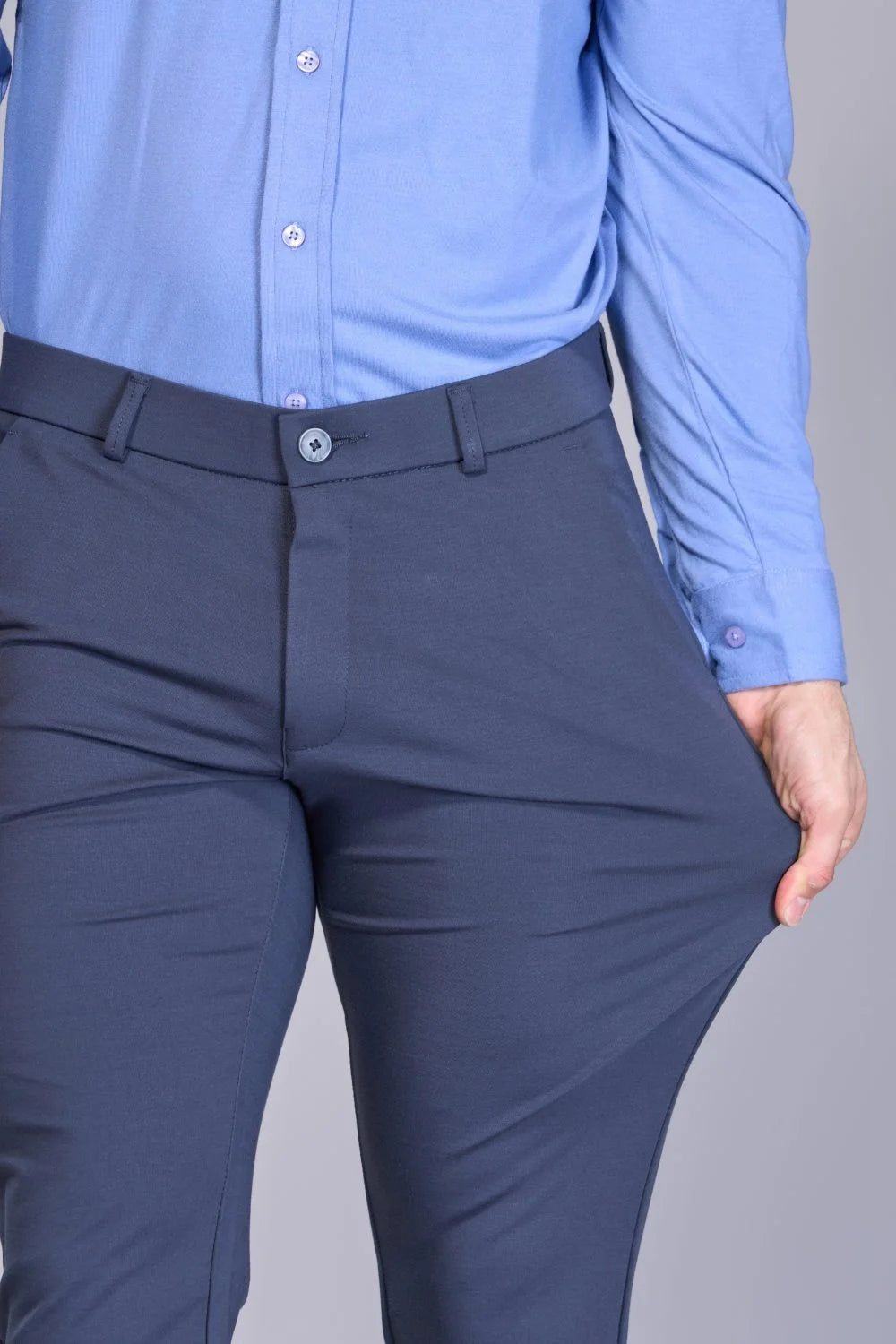 Breathable lightweight trousers in soft grey for all-day comfort
