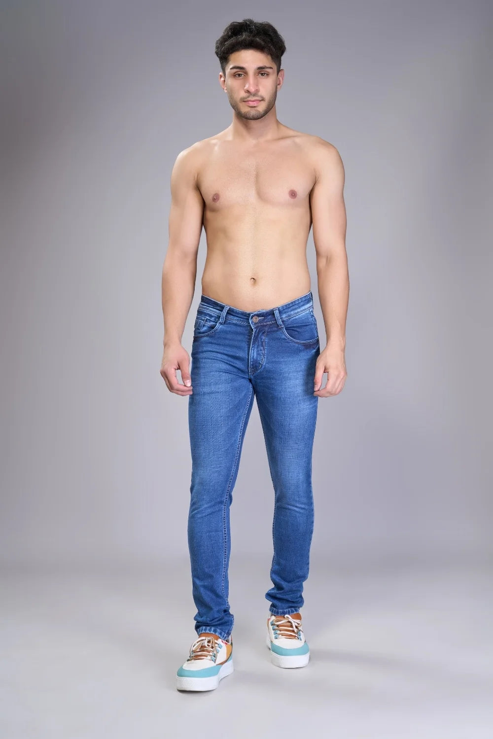 Front display of men’s dark navy blue regular fit jeans
