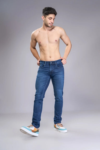 Men's light blue regular fit jeans – premium front view
