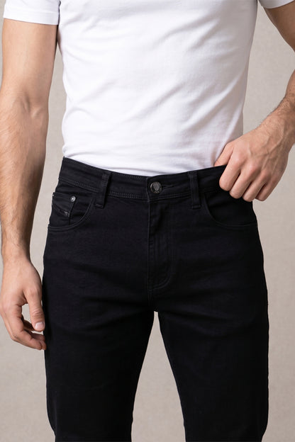Men black Slim Fit Mid-Rise Stretchable Jeans