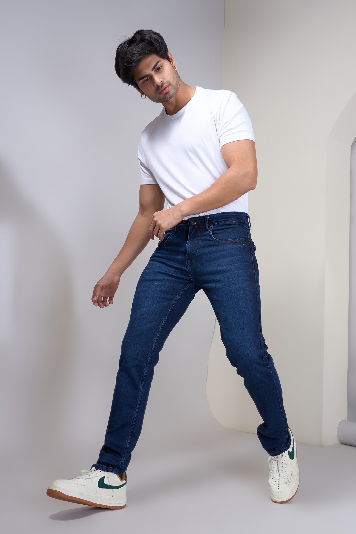Men's Deep Indigo Classic Regular Fit Jeans