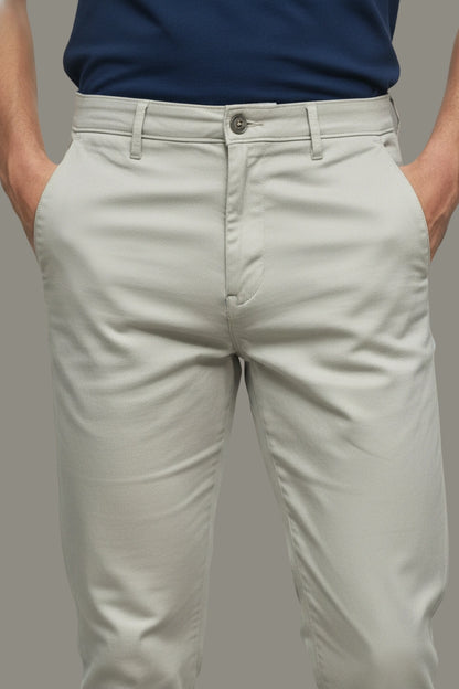 Detail of the high-quality lining on the grey pant