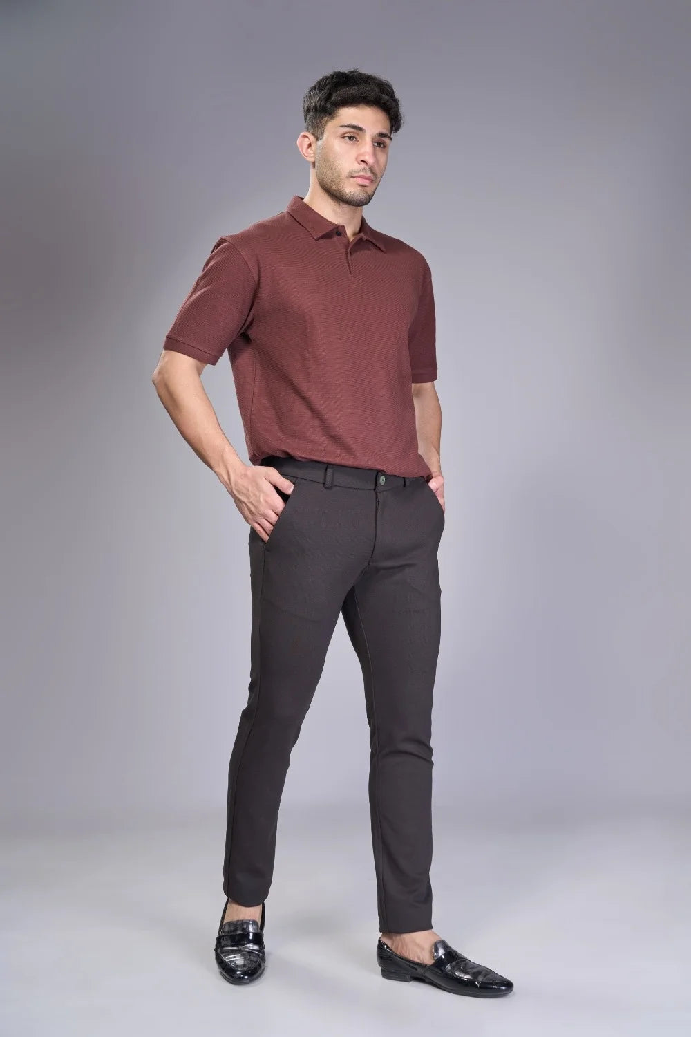 Tapered utility trousers with reinforced pocket details for daily carry
